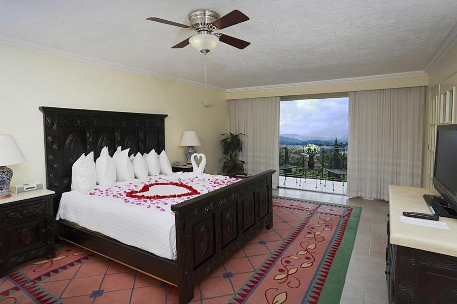 Fiesta Americana Hacienda Ixtapan De La Sal Zewnętrze zdjęcie A bedroom at the hotel