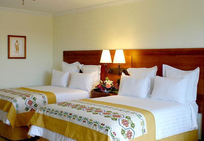 Fiesta Americana Hacienda Ixtapan De La Sal Zewnętrze zdjęcie A room at the hotel