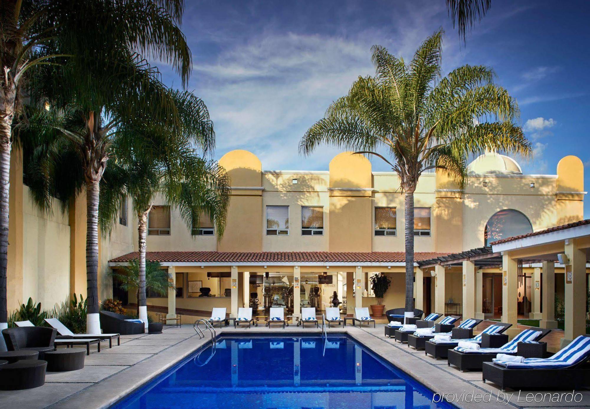 Fiesta Americana Hacienda Ixtapan De La Sal Zewnętrze zdjęcie The pool at the hotel